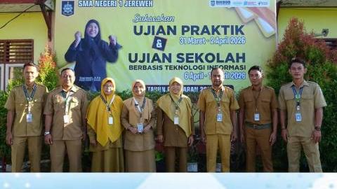 HARI PERTAMA PELAKSANAAN UJIAN SEKOLAH BERBASIS TEKNOLOGI INFORMASI