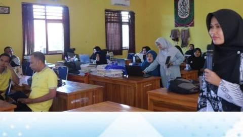 Pengimbasan Pendampingan Pemanfaatan TIK (Eksplorasi Rumah Pendidikan melalui Papan Interaktif Digital)