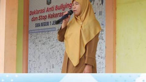 SMANTURE ADAKAN FASHION SHOW DALAM RANGKA HARI KARTINI